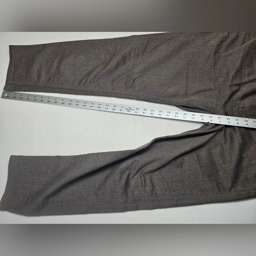 Travel Jean Athletic Fit Mens Pants Size 34x30 Brown Casual‎ Trousers